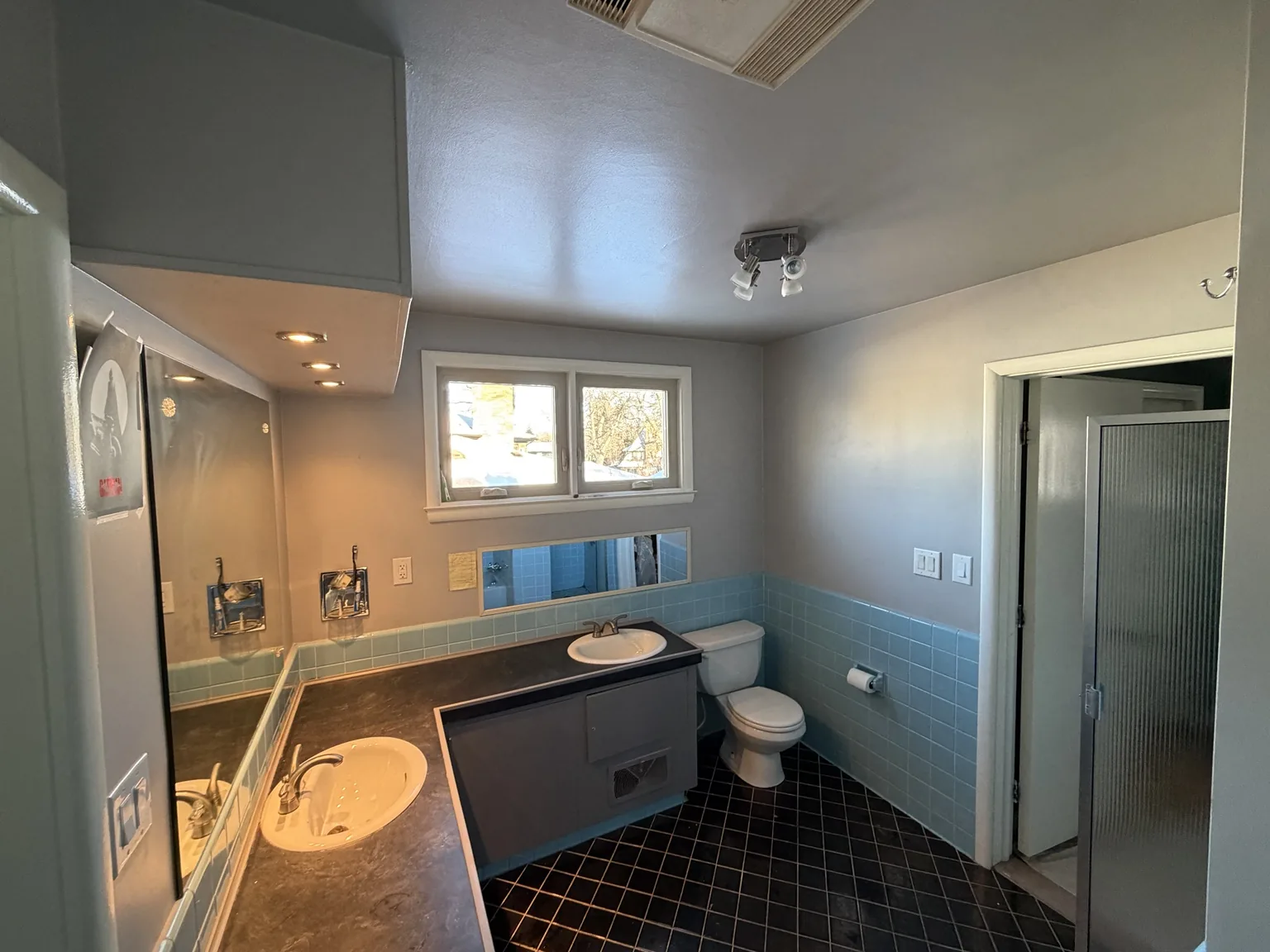 Bathroom surfaces during preparation